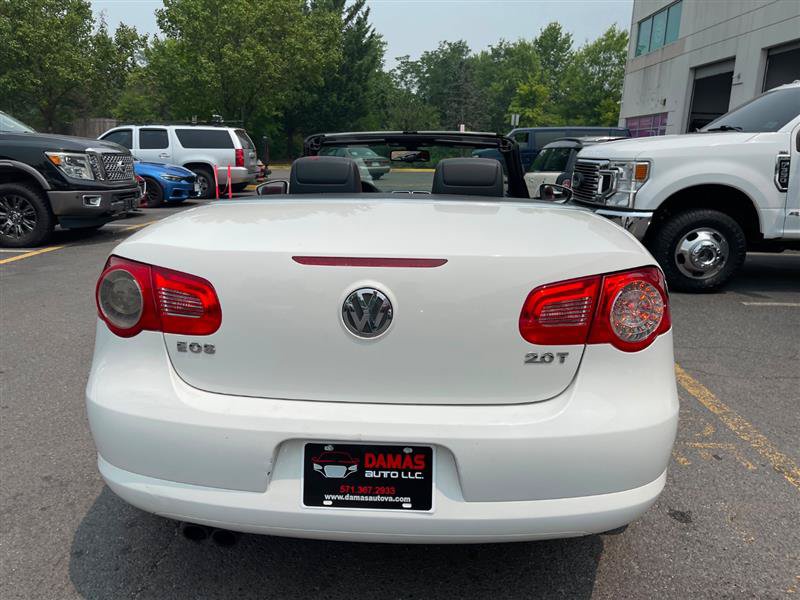 Used 2011 Volkswagen Eos Lux FWD image 10