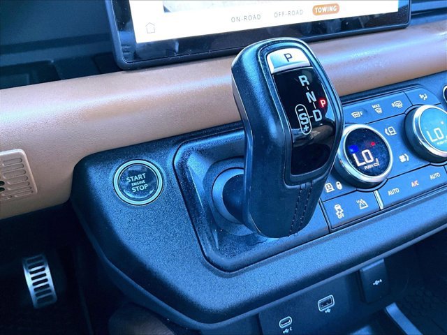 Used 2020 Land Rover Defender 110 X image 24