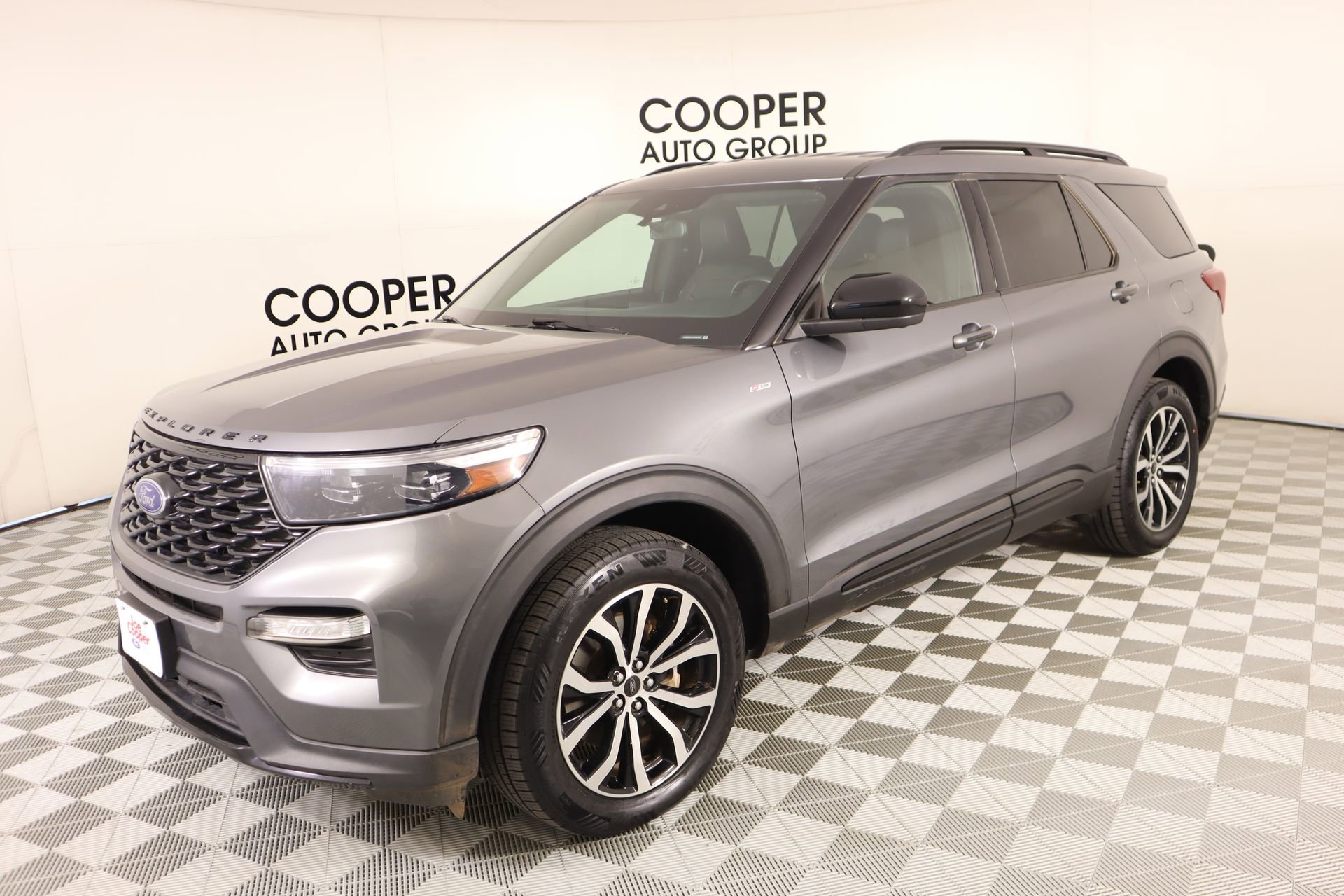 Used 2022 Ford Explorer ST-Line AWD/4WD image 11