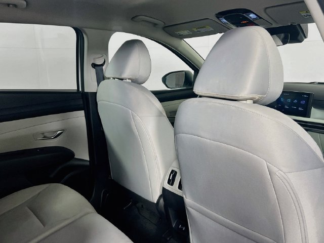 Used 2025 Hyundai Tucson SEL FWD image 8