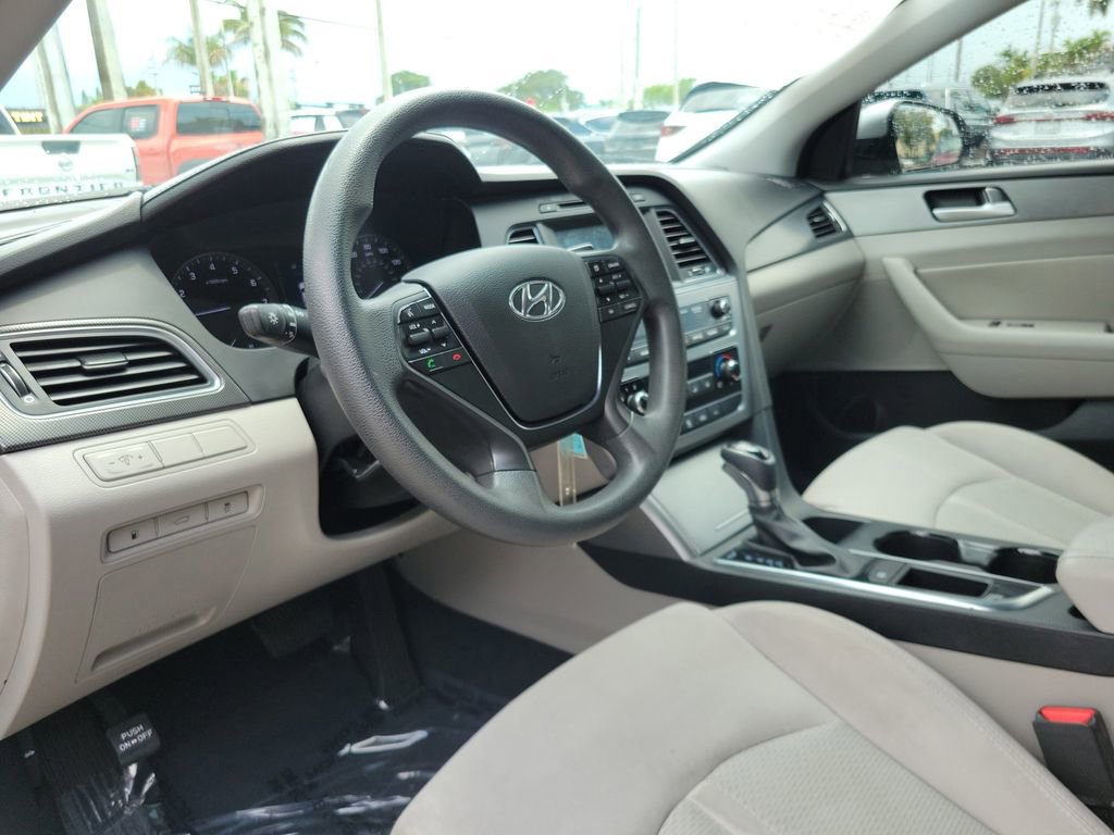Used 2017 Hyundai Sonata Sport FWD image 16