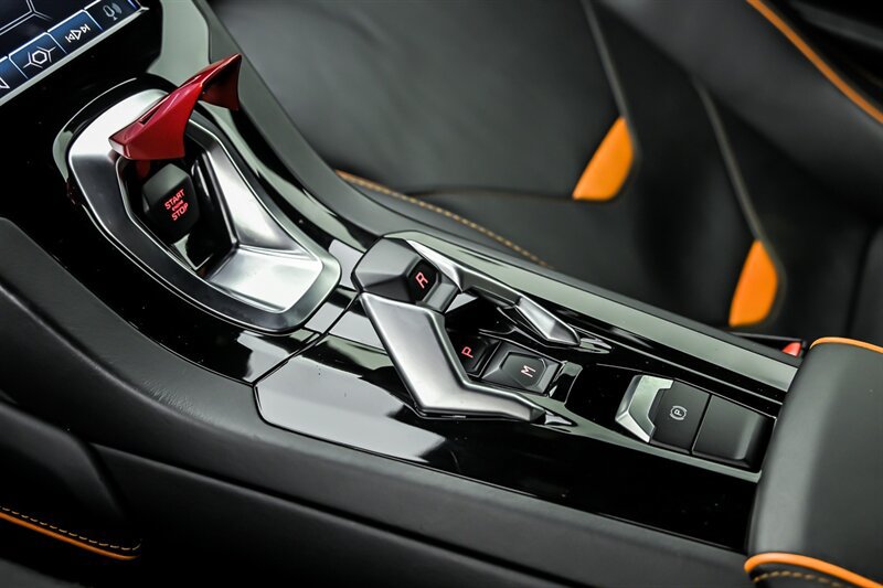 Used 2020 Lamborghini Huracan EVO RWD image 27