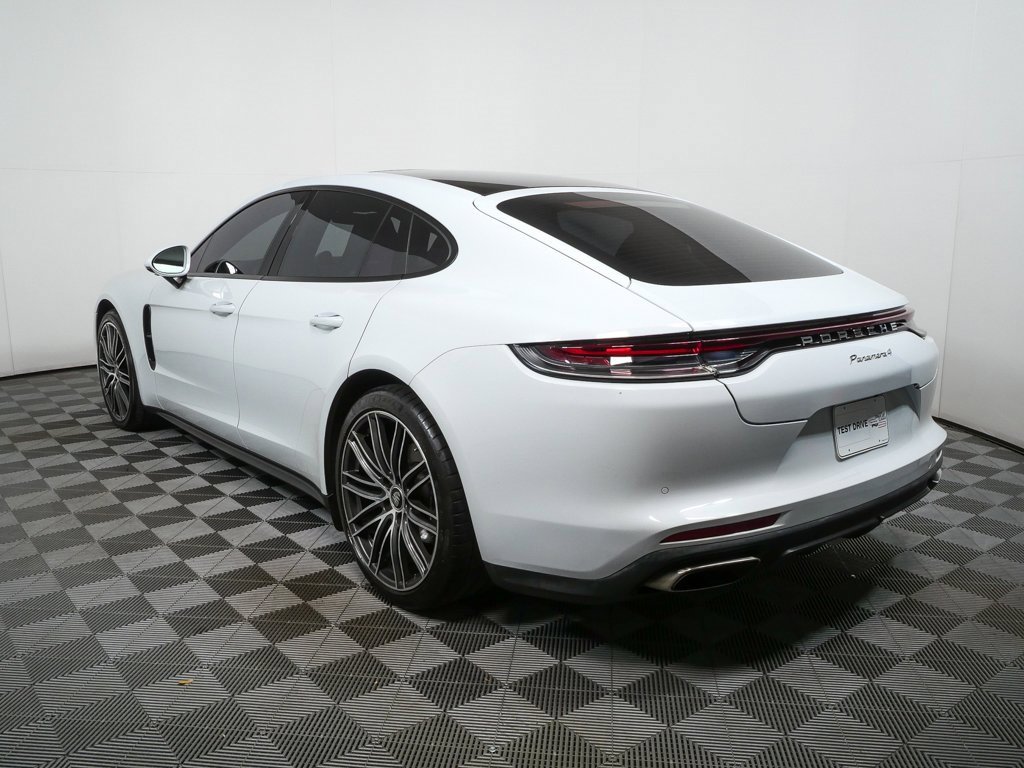 Certified 2022 Porsche Panamera 4 image 3