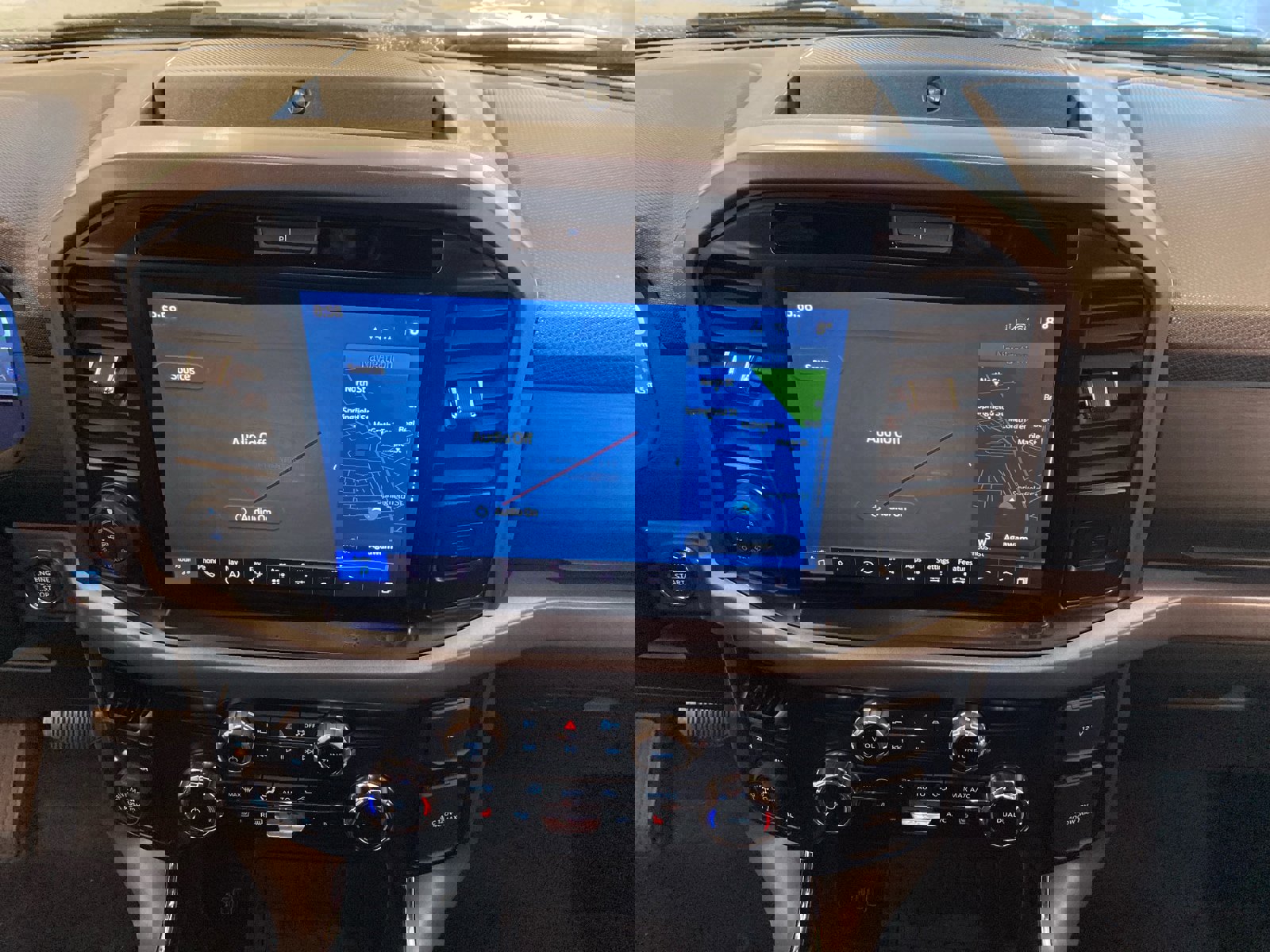 New 2025 Ford F150 XLT w/ Equipment Group 303A High image 23