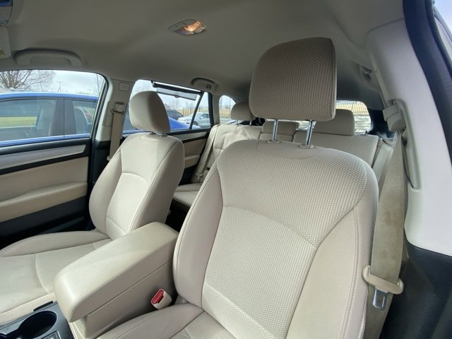 Used 2017 Subaru Outback 2.5i w/ Popular Package #2 image 12