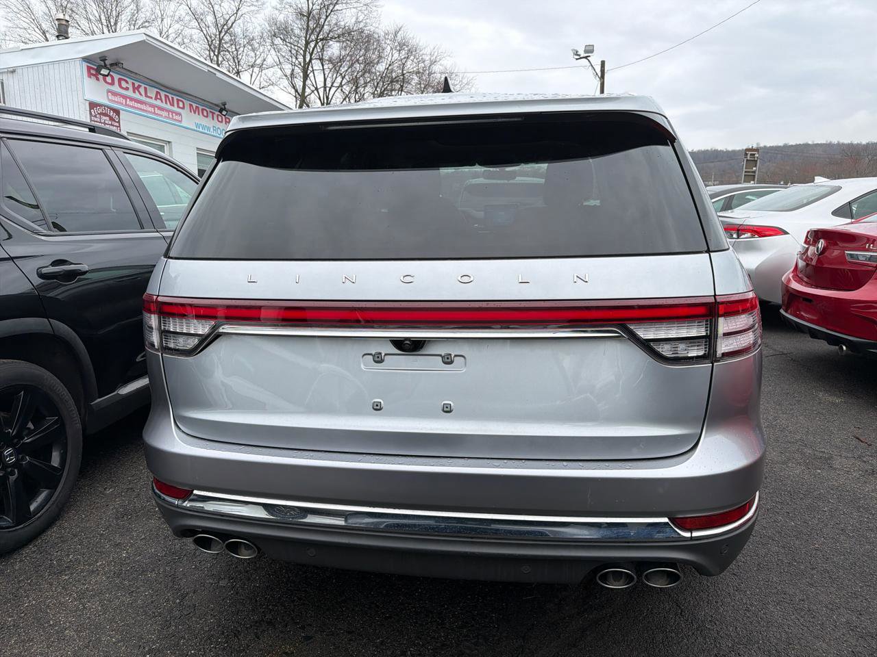 Used 2023 Lincoln Aviator Standard AWD w/ Premium Package image 7
