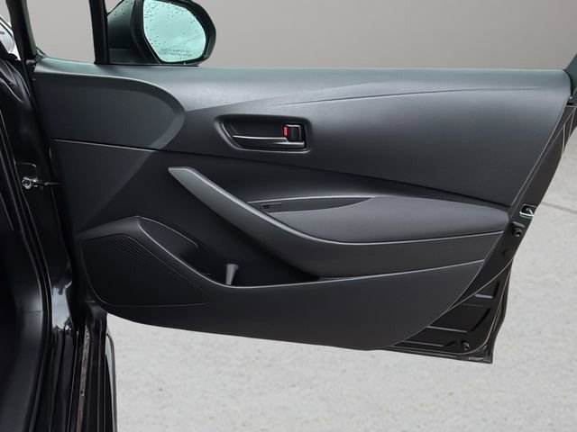 Used 2022 Toyota Corolla LE FWD image 9
