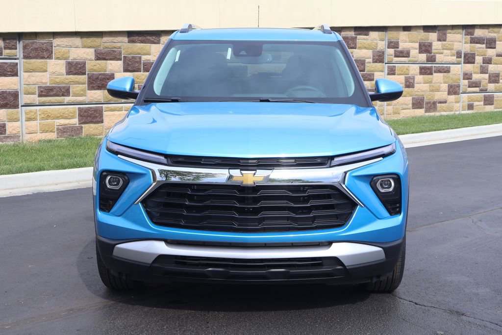 New 2026 Chevrolet TrailBlazer LT FWD image 2