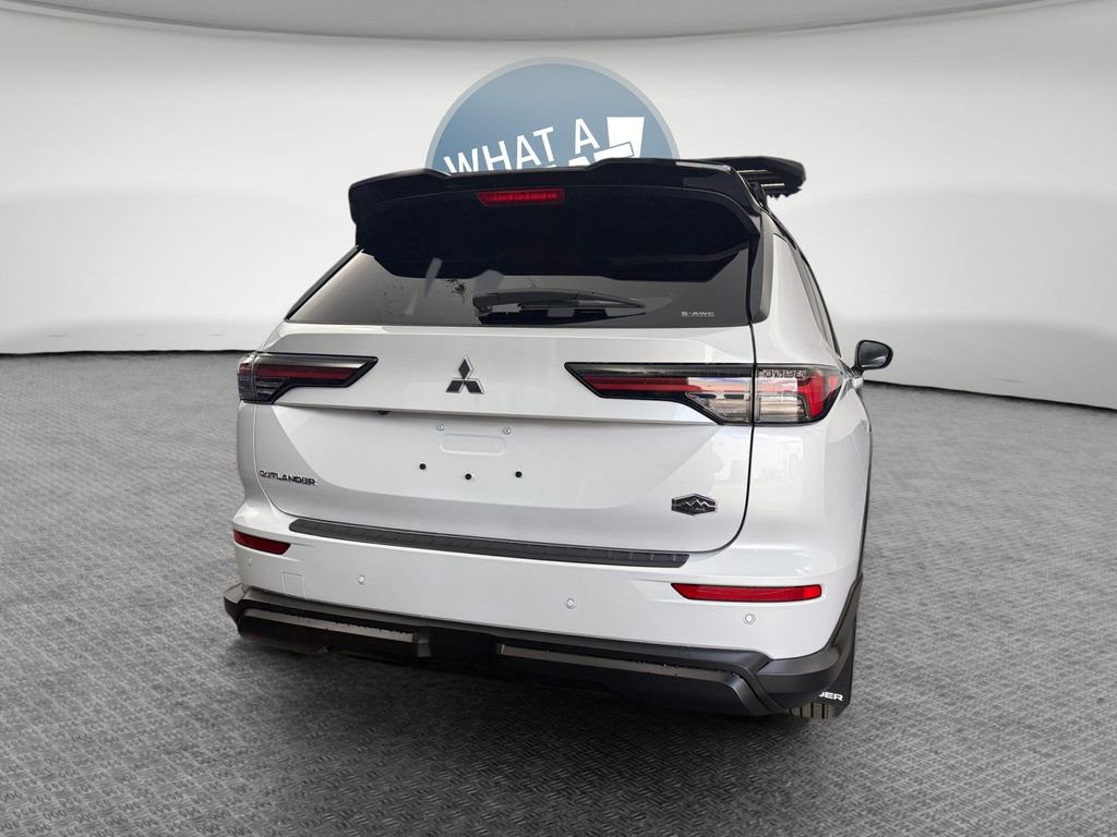 New 2026 Mitsubishi Outlander AWD image 5