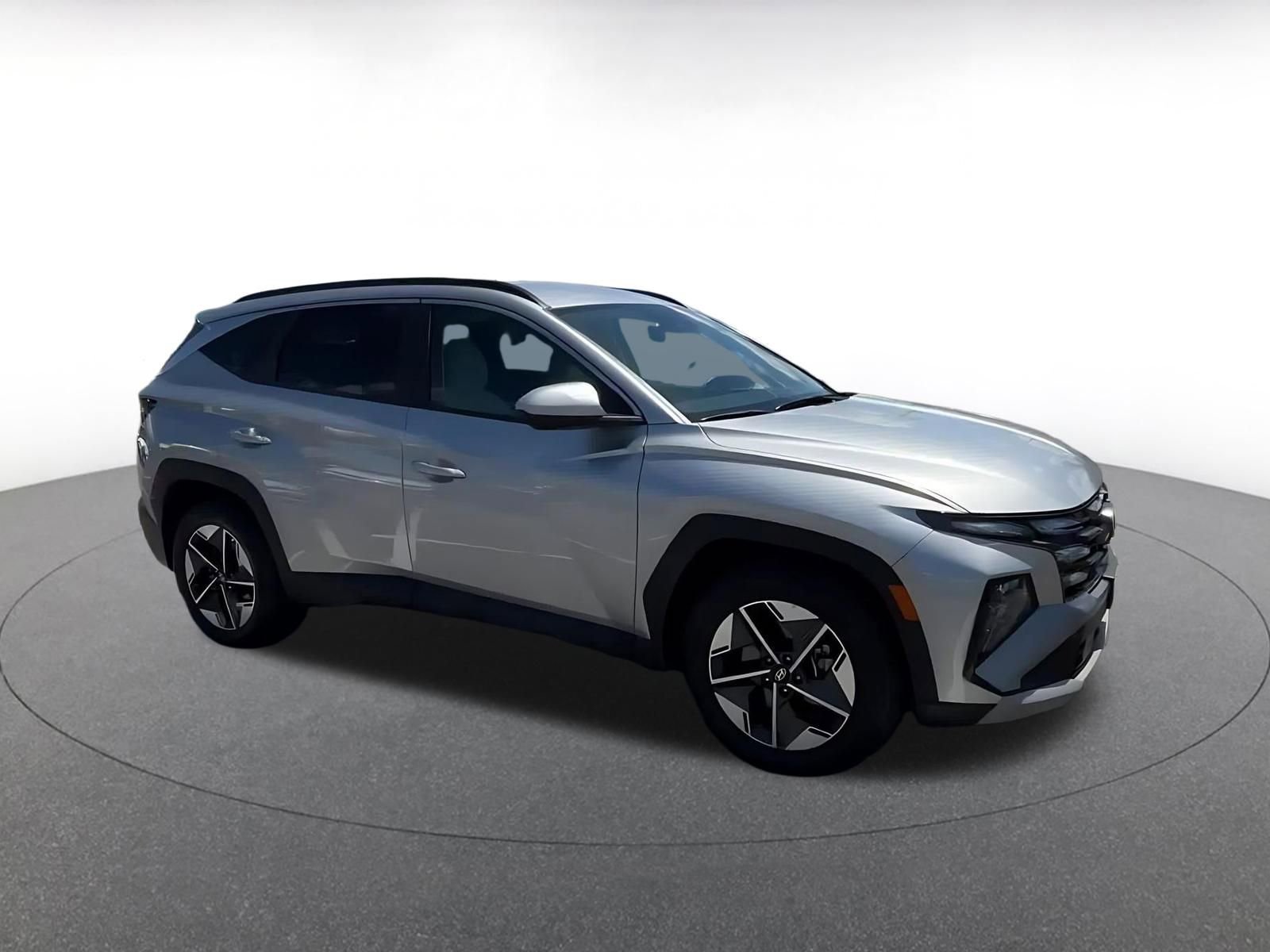 Used 2025 Hyundai Tucson SEL image 2