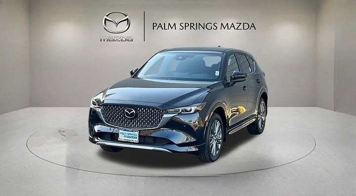 New 2025 MAZDA CX-5 Signature image 3