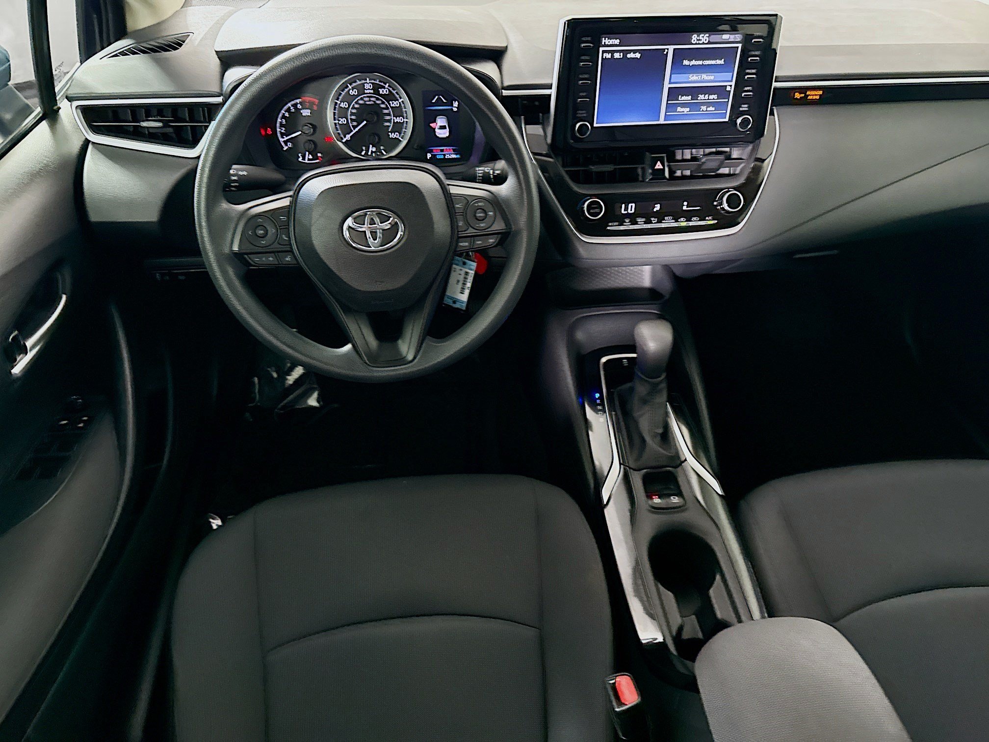 Used 2020 Toyota Corolla LE FWD image 17