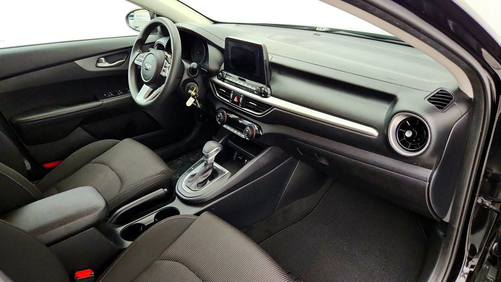 Used 2019 Kia Forte LXS FWD image 24