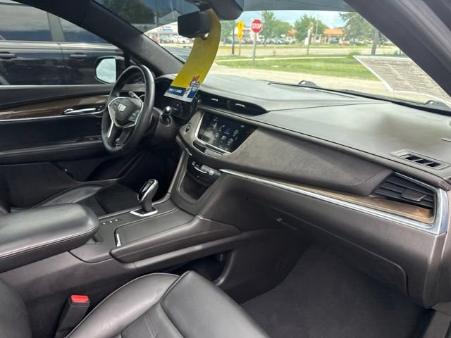 Used 2018 Cadillac XT5 Platinum w/ Driver Assist Package AWD/4WD image 22