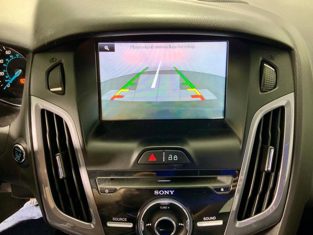 Used 2014 Ford Focus Titanium FWD image 2