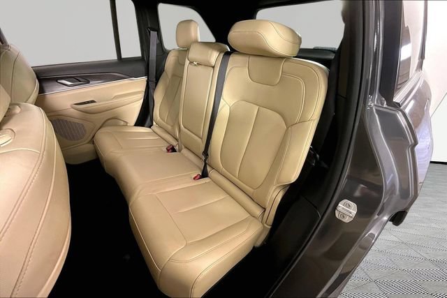 Used 2023 Jeep Grand Cherokee Limited AWD/4WD image 21