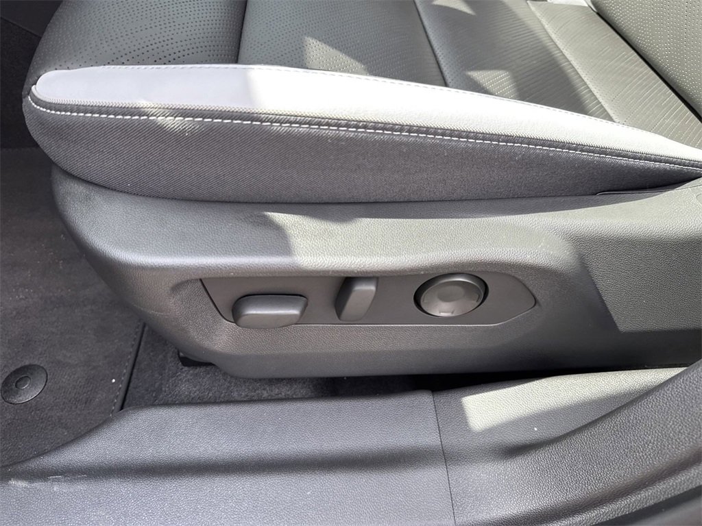 New 2025 Buick Envision Sport Touring image 29