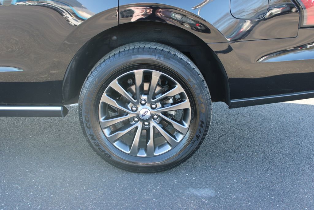 Used 2019 Ford Expedition Limited w/ Equipment Group 301A image 18