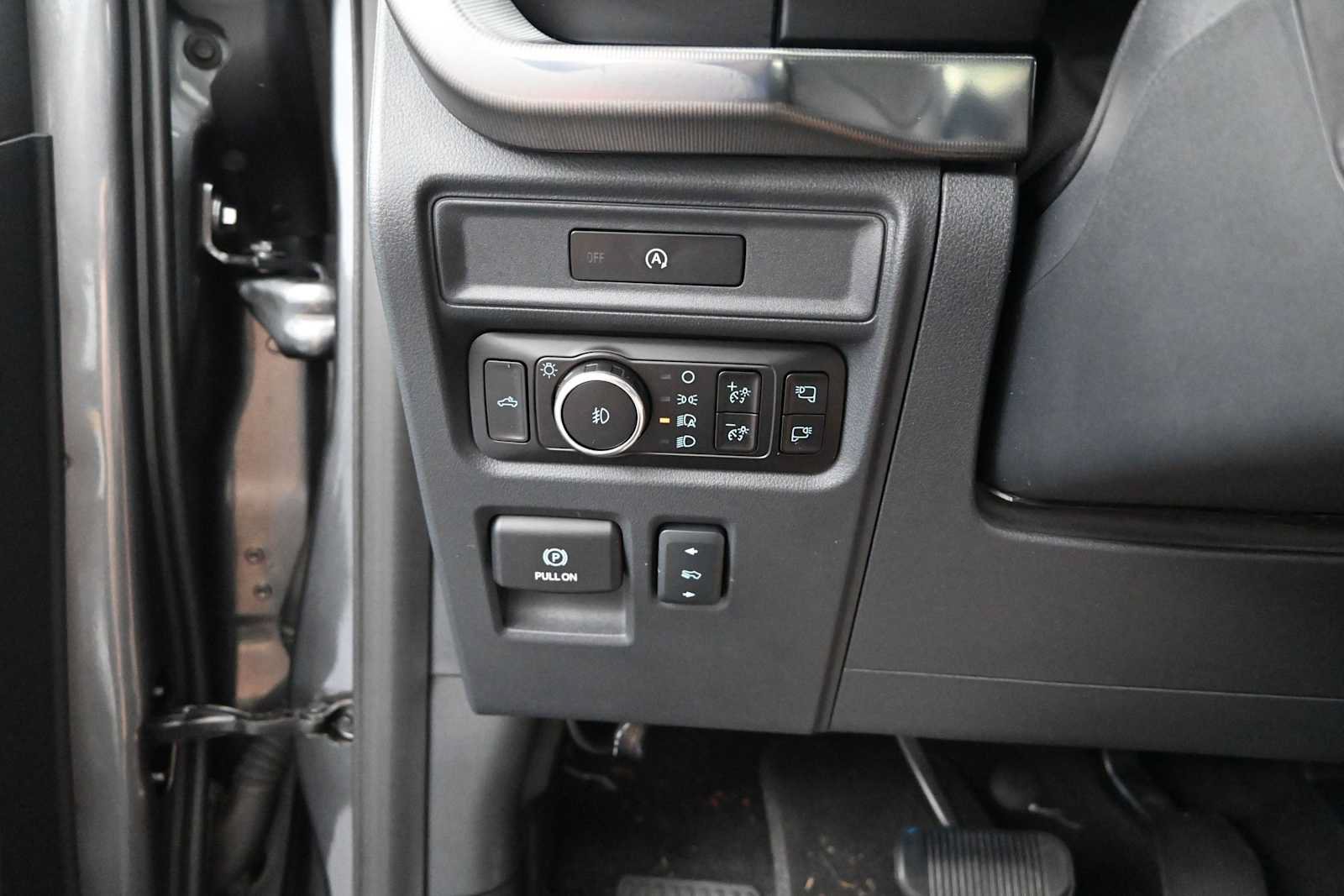 Used 2025 Ford F150 Platinum w/ Equipment Group 702A High AWD/4WD image 12