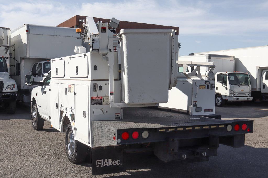 Used 2020 RAM 3500 Tradesman w/ Chrome Appearance Group AWD/4WD image 6