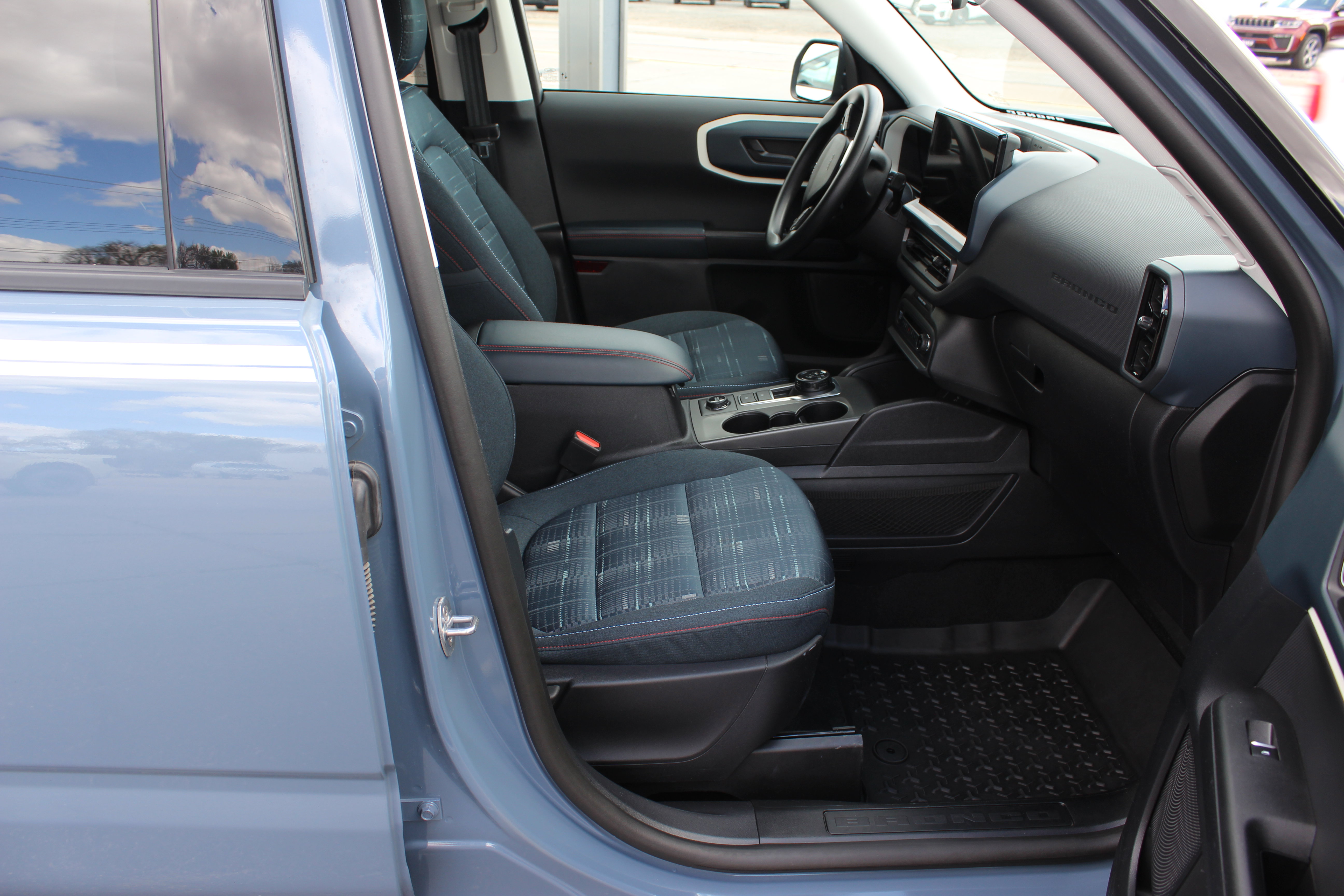 Used 2025 Ford Bronco Sport Heritage AWD/4WD image 16