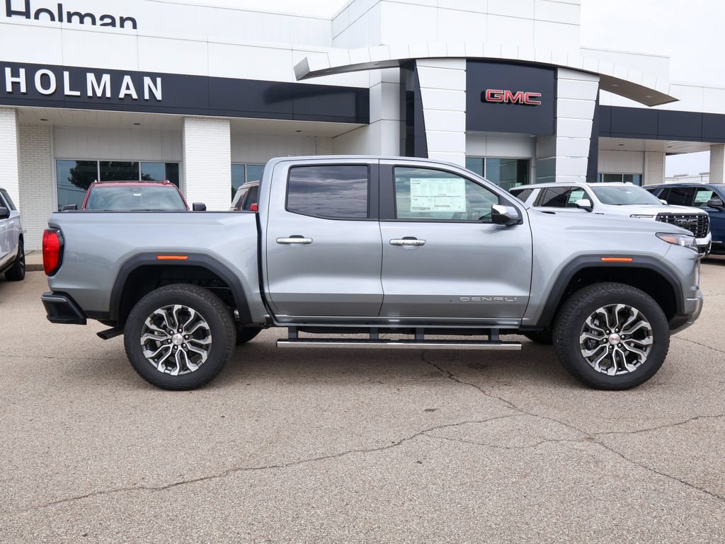 New 2026 GMC Canyon Denali w/ LPO, Black Badging Package AWD/4WD image 2