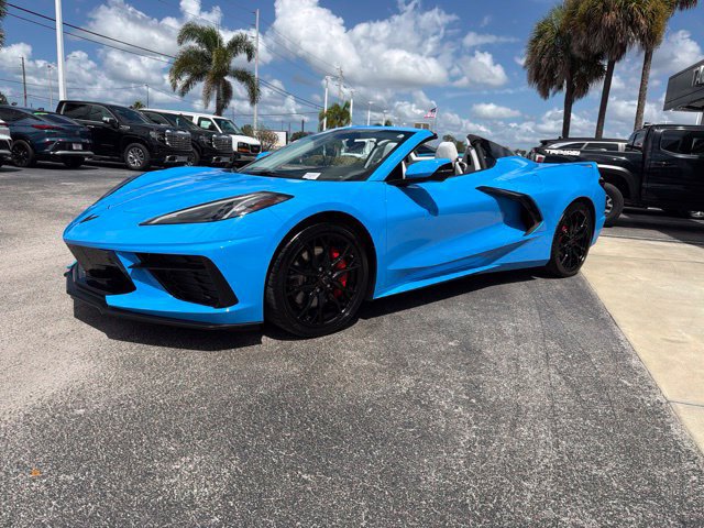 Used 2023 Chevrolet Corvette Stingray Premium Conv w/ Z51 Performance Package RWD image 5