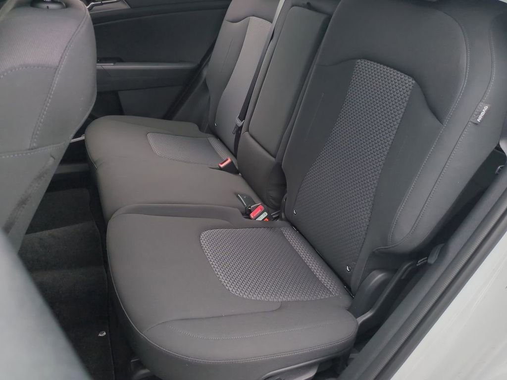 New 2026 Kia Sportage LX w/ LX Convenience Package FWD image 24