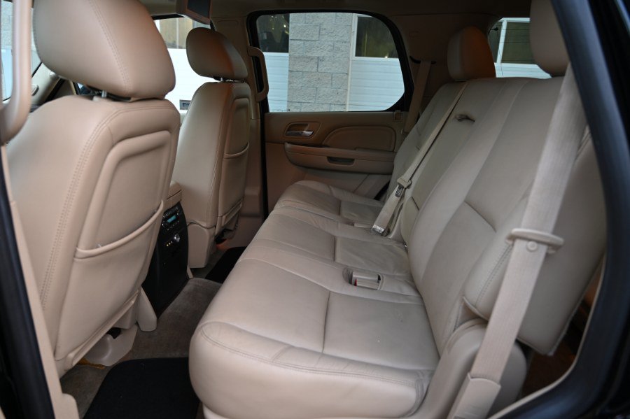 Used 2014 Cadillac Escalade Premium AWD/4WD image 16