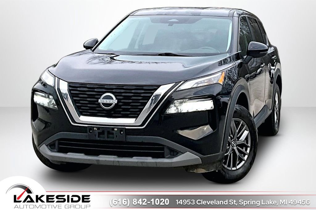 Used 2022 Nissan Rogue S image 1