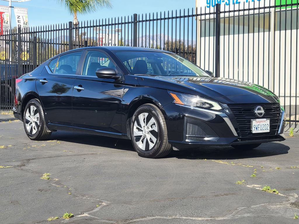 Used 2025 Nissan Altima 2.5 S image 31