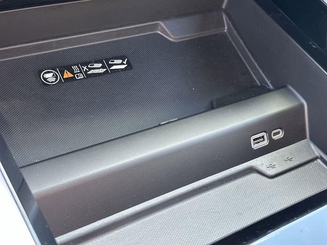 Used 2025 Chevrolet Tahoe LT image 38