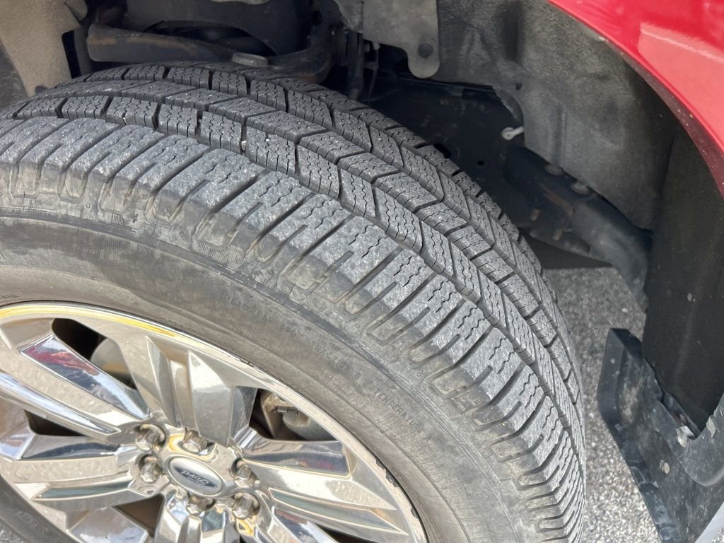 Used 2018 Ford F150 Lariat w/ Equipment Group 502A Luxury image 8