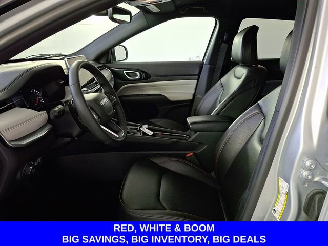 Used 2024 Jeep Compass Limited AWD/4WD image 15