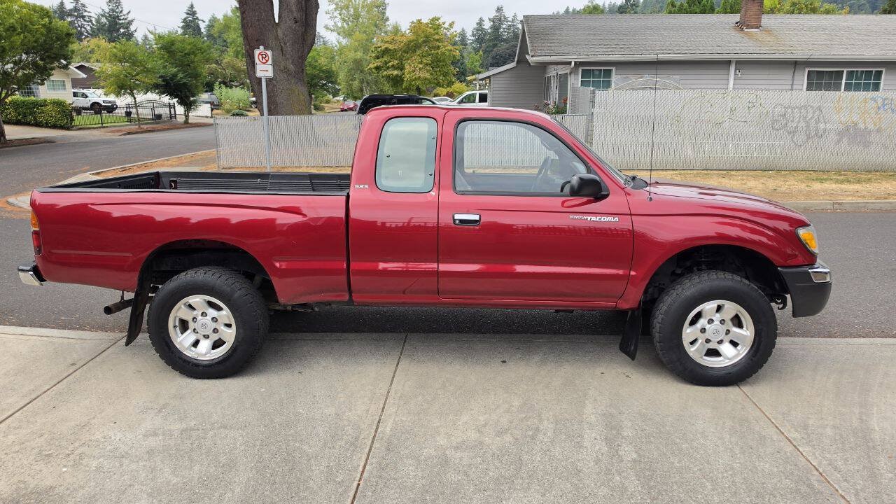 Used 1998 Toyota Tacoma 4x4 Xtracab w/ Convenience Pkg image 4
