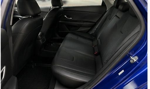 Used 2023 Hyundai Elantra Limited FWD image 9