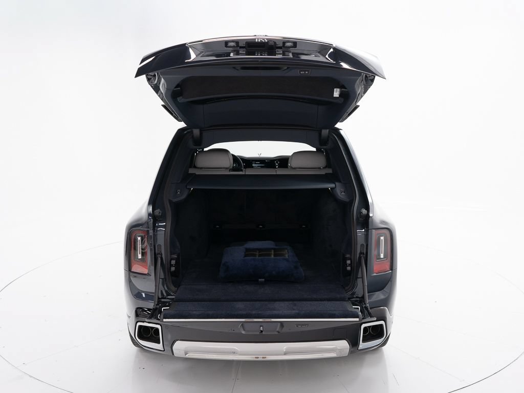 Used 2026 Rolls-Royce Cullinan AWD/4WD image 52