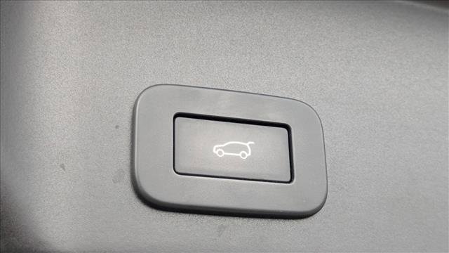 Used 2024 Land Rover Range Rover Evoque Dynamic SE AWD/4WD image 7