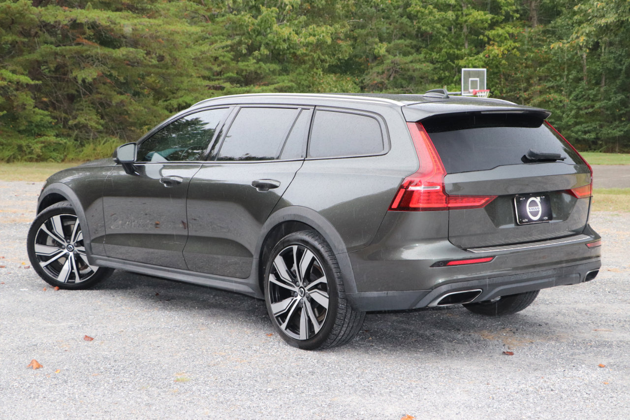 Used 2021 Volvo V60 T5 Cross Country w/ Advanced Package image 39