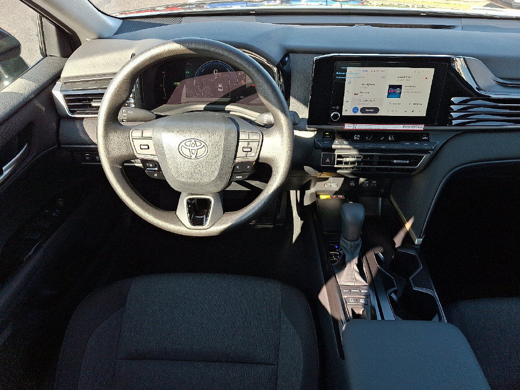 Used 2026 Toyota Camry LE FWD image 12