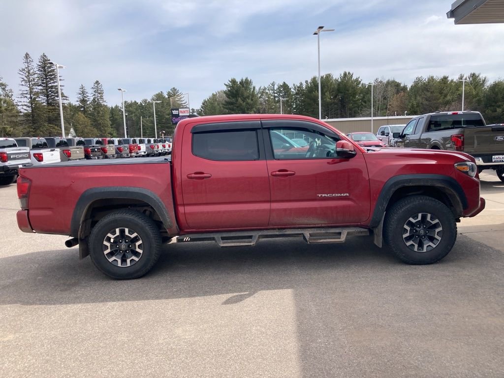 Used 2019 Toyota Tacoma TRD Off-Road image 4