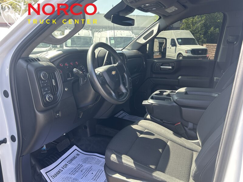 Used 2025 Chevrolet Silverado 3500 W/T AWD/4WD image 10