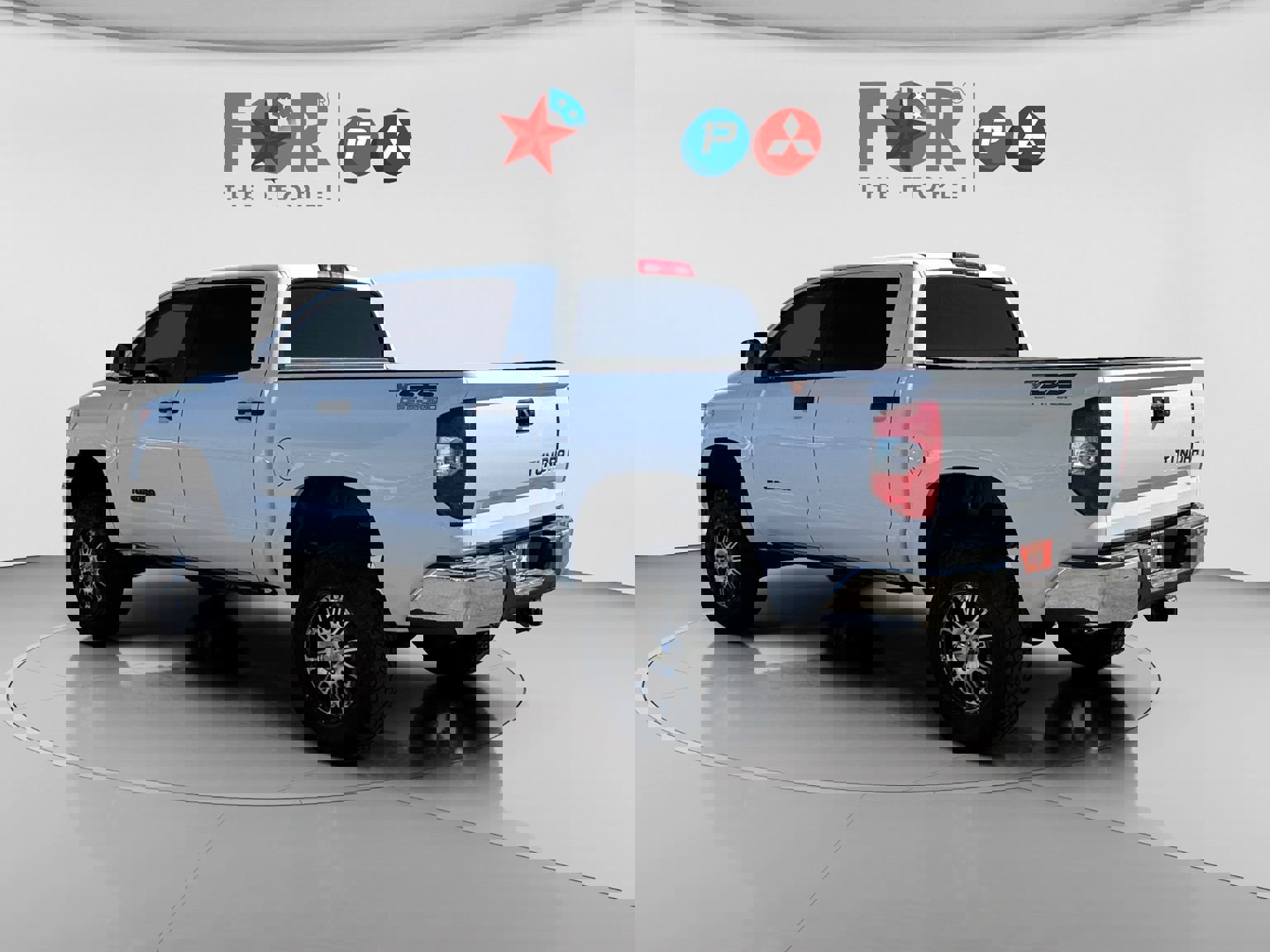 Used 2017 Toyota Tundra SR5 w/ SR5 Upgrade Package image 3