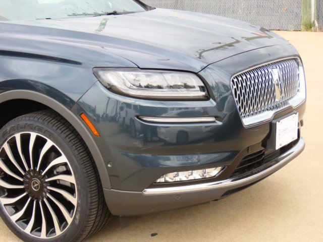 Certified 2022 Lincoln Nautilus Black Label w/ Class II Trailer Tow Package AWD/4WD image 5