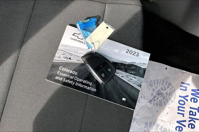 Used 2023 Chevrolet Colorado W/T w/ Technology Package image 33