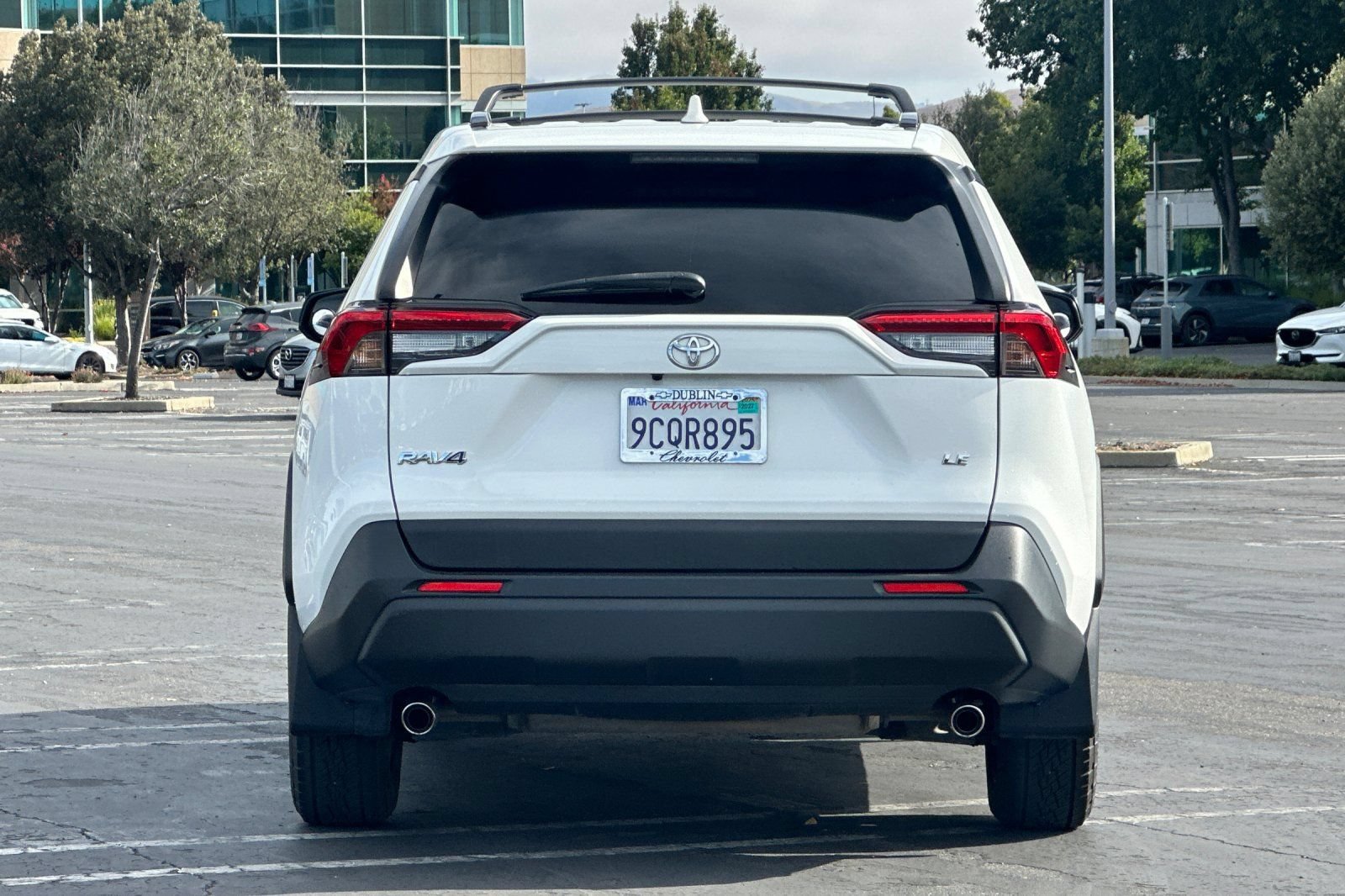Used 2020 Toyota RAV4 LE w/ Carpet Mat Package FWD image 5