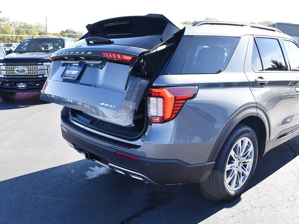 New 2026 Ford Explorer Active w/ Active Comfort Package image 28
