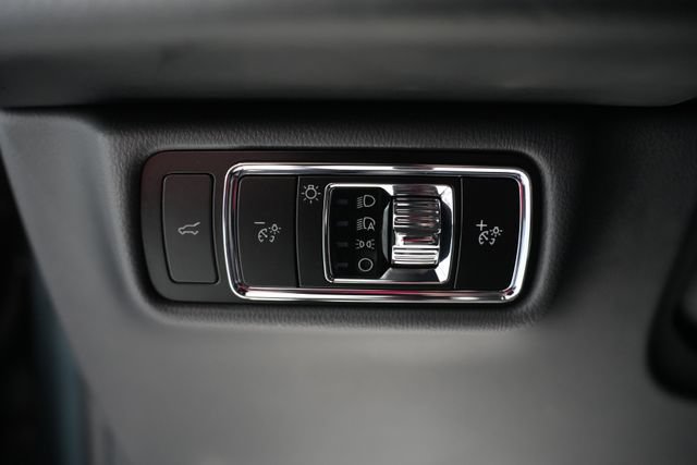 Used 2025 Lincoln Aviator Black Label AWD/4WD image 16