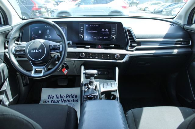 Used 2023 Kia Sportage LX FWD image 16