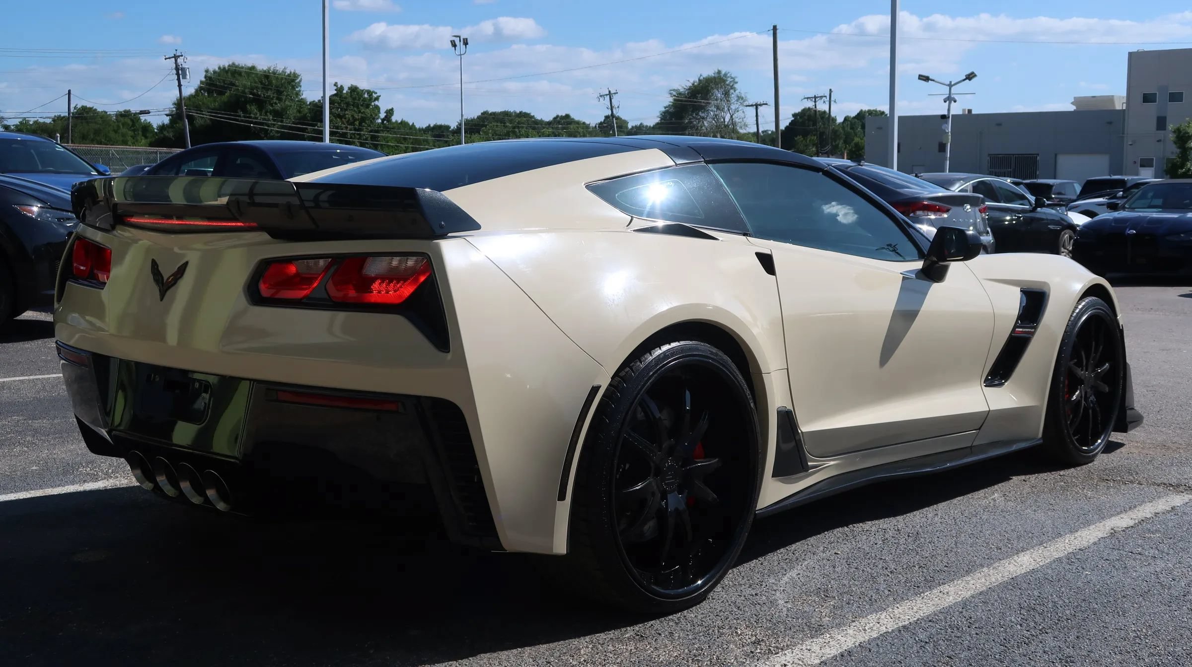 Used 2019 Chevrolet Corvette Grand Sport RWD image 12